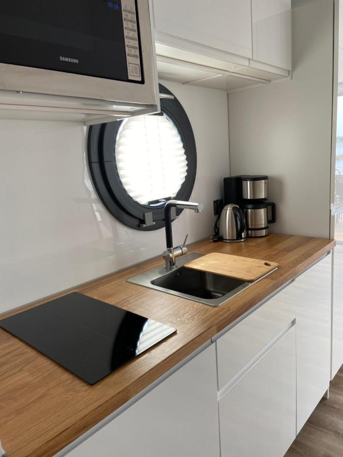 Hausboot Fjord Claudia Schleswig Hotel Екстериор снимка